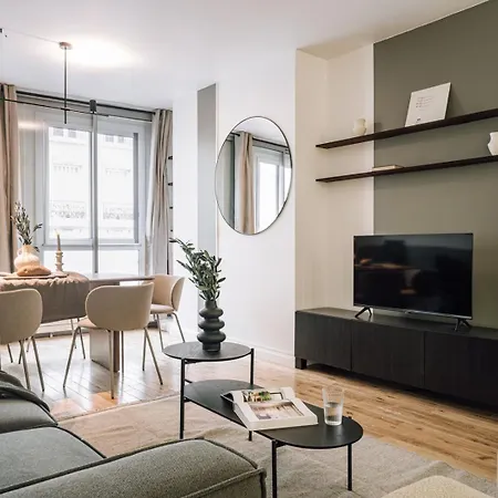 Moda - 3 A Trocadero Apartmán *